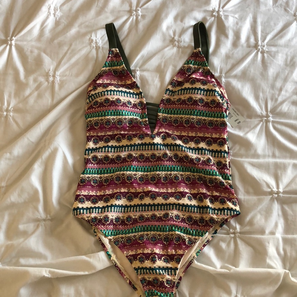 Arizona Jeans Company swimsuit (NEW)